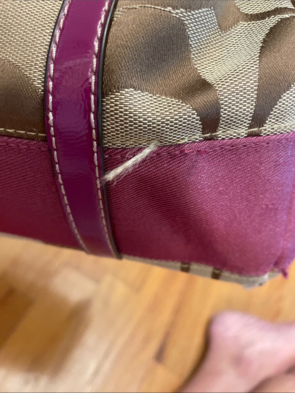 Vintage Coach Monogram Signature C Shoulder Bag. Magenta Pink /Tan. - Picture 15 of 16